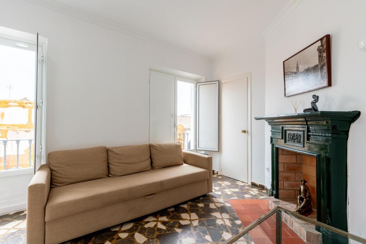 Aoa Conde De Ibarra Apartment Séville Extérieur photo