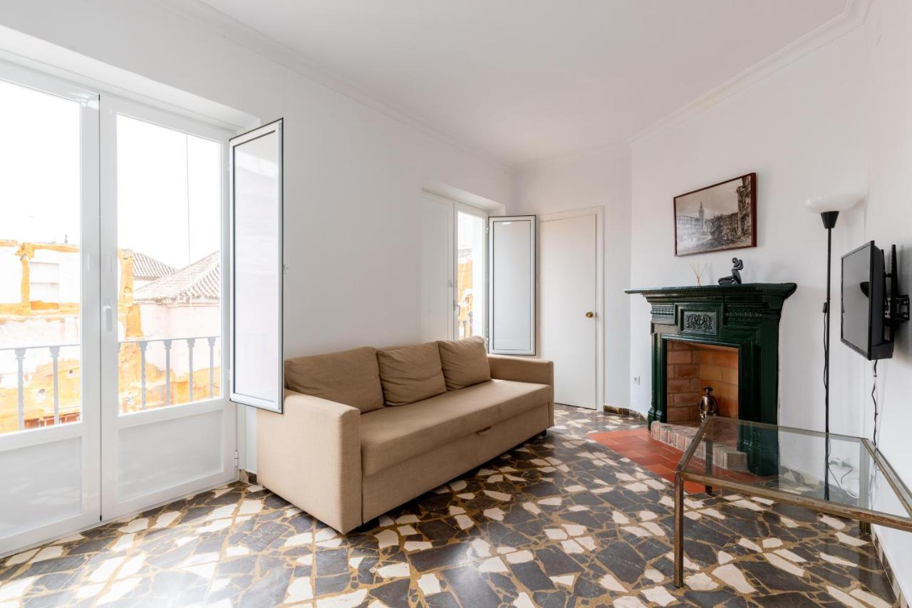 Aoa Conde De Ibarra Apartment Séville Extérieur photo